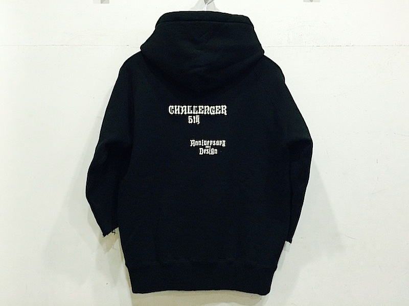 CHALLENGER
5TH ANNIVERSARY HOODED SWEAT